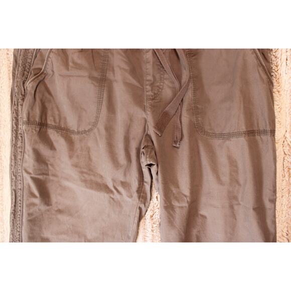 Calvin Klein Performance Dry Athletic Cargo Capri Pants- Women's Large Brown - Picture 4 of 11